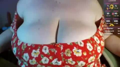 Snapshot of rosieered777 chatting on October 9, 3:32 am Rosie Red online show from October 9, 3:32 am