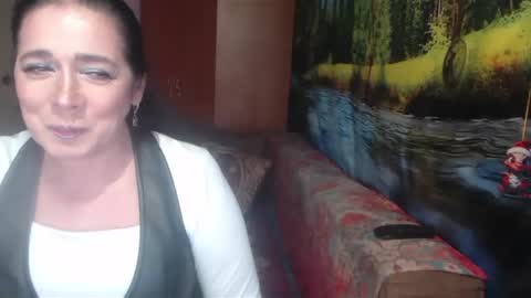 Snapshot of rositasky chatting on September 15, 9:17 am RositaSky online show from September 15, 9:17 am