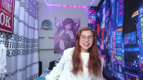 Snapshot of rosse_25 chatting on January 8, 3:17 pm Would you like to help me with supplementation and sports suits so I can compete in powerlifting online show from January 8, 3:17 pm
