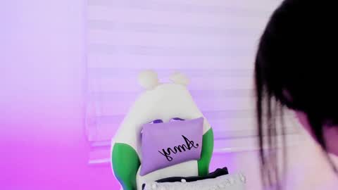 Snapshot of rosse_amyy chatting on January 14, 11:10 am online show from January 14, 11:10 am