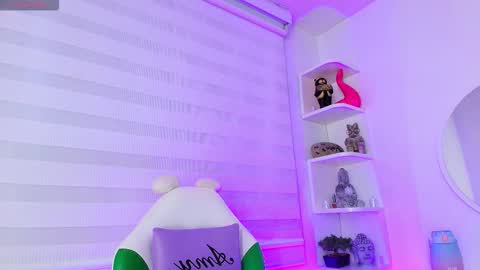   online show from March 15, 10:56 pm