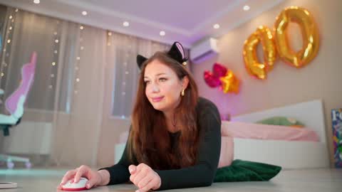 Snapshot of rosyemily chatting on December 19, 11:50 am Hi Im Maria Check my Bio online show from December 19, 11:50 am