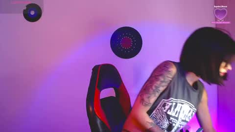 rot_wallace online show from September 18, 10:19 pm