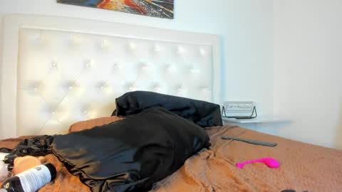 rouse_sexy_hotxx77 online show from April 18, 7:58 pm