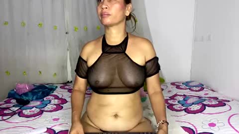 Snapshot of rousemilf4u chatting on March 11, 11:12 am rouse online show from March 11, 11:12 am
