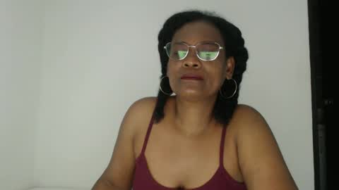 Snapshot of roushlove chatting on September 24, 8:08 pm luxa online show from September 24, 8:08 pm
