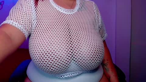 Snapshot of rousrossell_4 chatting on December 22, 11:09 pm Call me Rous online show from December 22, 11:09 pm