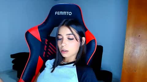 rousse_violet online show from March 5, 1:45 am