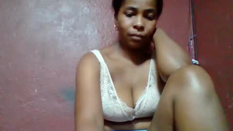 rovaelyah online show from February 5, 7:33 am