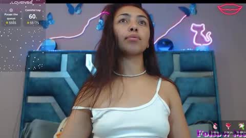 Roxane online show from March 26, 4:03 am