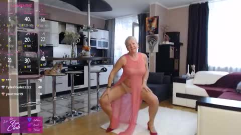 Roxana online show from March 26, 2:41 pm