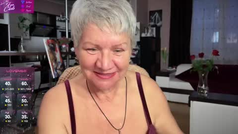 Snapshot of roxana_brooks chatting on February 14, 3:26 pm Roxana online show from February 14, 3:26 pm