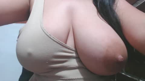 Snapshot of roxanbahottt chatting on March 1, 11:17 am roxxy online show from March 1, 11:17 am