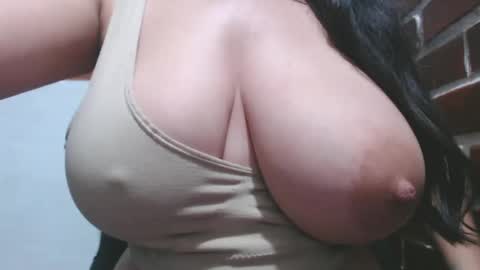Snapshot of roxanbahottt chatting on March 12, 9:02 am roxxy online show from March 12, 9:02 am