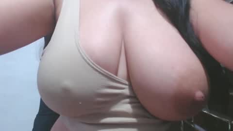 Snapshot of roxanbahottt chatting on February 14, 11:42 am roxxy online show from February 14, 11:42 am