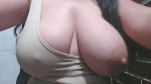 Snapshot of roxanbahottt chatting on January 11, 9:47 am roxxy online show from January 11, 9:47 am