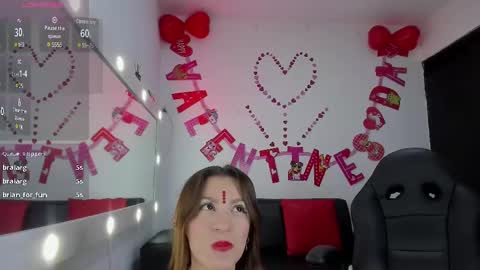 Snapshot of roxanne_jones1 chatting on February 14, 8:15 pm roxanne online show from February 14, 8:15 pm