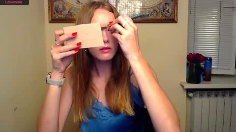 Snapshot of roxasemi_ chatting on September 9, 8:47 am Roxa online show from September 9, 8:47 am