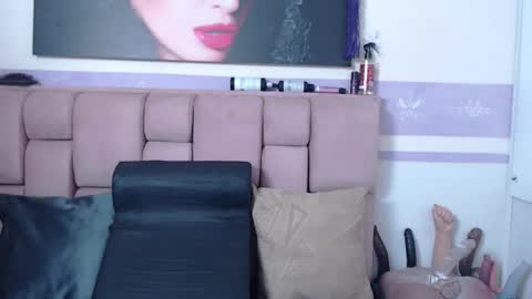 Snapshot of roxettemature chatting on September 13, 11:51 am RoxetteMature online show from September 13, 11:51 am