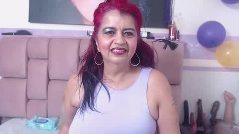 Snapshot of roxettemature chatting on October 13, 12:19 pm RoxetteMature online show from October 13, 12:19 pm