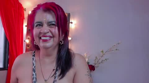 Snapshot of roxettemature chatting on January 6, 1:41 pm RoxetteMature online show from January 6, 1:41 pm
