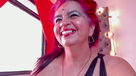 Snapshot of roxettemature chatting on January 19, 12:50 pm RoxetteMature online show from January 19, 12:50 pm