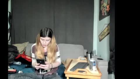 roxihazeleyes online show from February 28, 6:57 am