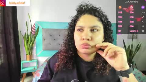 roxiie online show from February 1, 1:10 pm