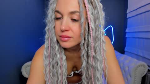Snapshot of roxy_mars chatting on February 8, 1:32 am Roxy online show from February 8, 1:32 am