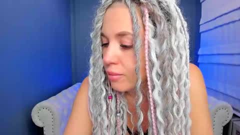 Snapshot of roxy_mars chatting on February 15, 1:10 am Roxy online show from February 15, 1:10 am