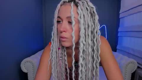 Snapshot of roxy_mars chatting on March 10, 1:12 am Roxy online show from March 10, 1:12 am