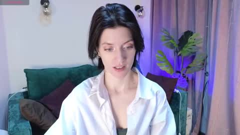 roxy_riot_ online show from February 14, 1:23 am