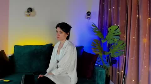 roxy_riot_ online show from February 15, 1:21 am