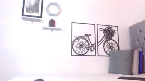 roxy_stone1 online show from February 12, 7:45 pm