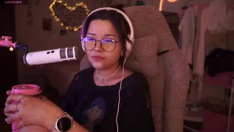 roxysuh online show from July 16, 7:57 am