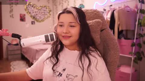 roxysuh online show from February 11, 6:26 am