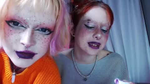 Rubi online show from December 3, 3:42 am