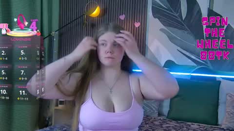 Snapshot of rubyvalen chatting on March 5, 1:10 am Ruby online show from March 5, 1:10 am