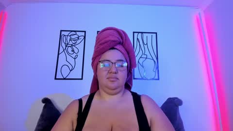Snapshot of rubyy_24 chatting on January 13, 6:49 pm I am Ruby online show from January 13, 6:49 pm