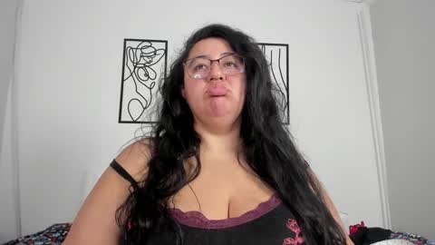 Snapshot of rubyy_24 chatting on January 6, 9:11 pm I am Ruby online show from January 6, 9:11 pm