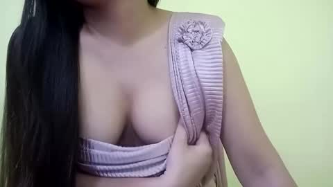 Snapshot of rupali01 chatting on February 28, 3:15 am Rupali online show from February 28, 3:15 am