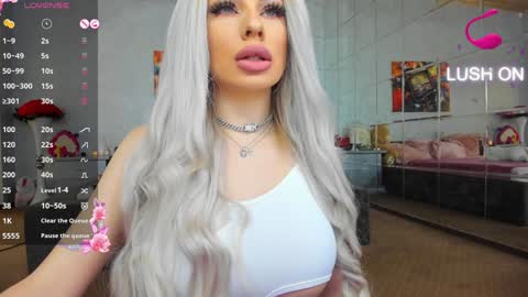 Snapshot of russian_ava chatting on January 8, 3:19 am Ava online show from January 8, 3:19 am