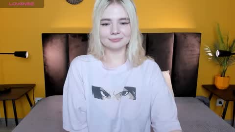 ruthbryant online show from November 24, 2:02 am