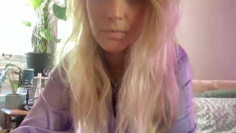 Snapshot of s639713 chatting on October 8, 3:16 pm KumKitten online show from October 8, 3:16 pm