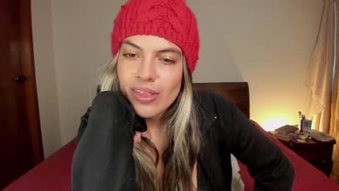 Leslie Beltrn online show from February 1, 2:47 am