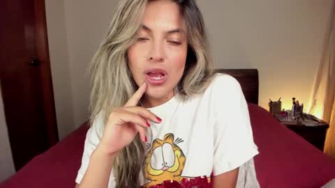 Leslie Beltrn online show from January 16, 3:02 am