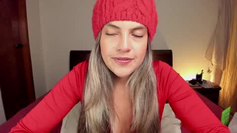 Leslie Beltrn online show from December 29, 2:49 am