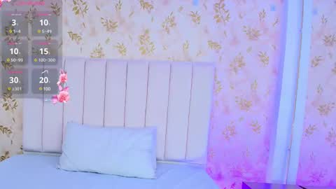 Snapshot of saara_brown chatting on February 26, 8:24 pm Saara Brown online show from February 26, 8:24 pm