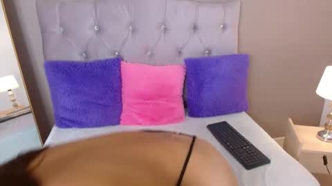 saaraamillers online show from July 14, 1:49 pm