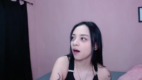 Snapshot of sabbrand_ chatting on September 19, 7:46 pm online show from September 19, 7:46 pm